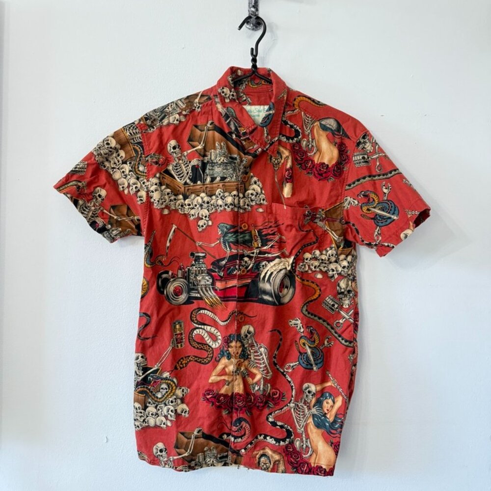 Sayulita Shirt Co Skull Snake Graphic Button Up Shirt Red Size S